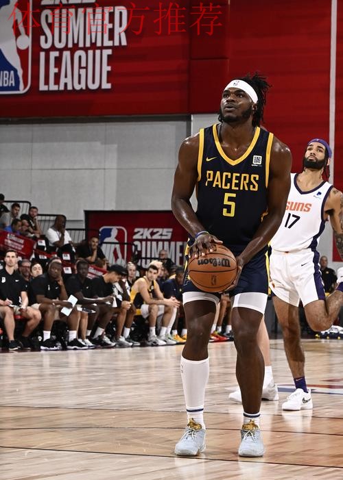 步行者官方更新ins：贾雷斯-沃克完成补扣